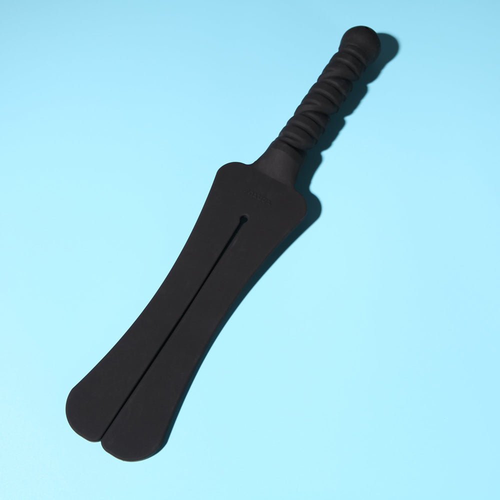 Tantus Trip 2 Tawse Dildo Paddle Whip (Bag) - Image 3