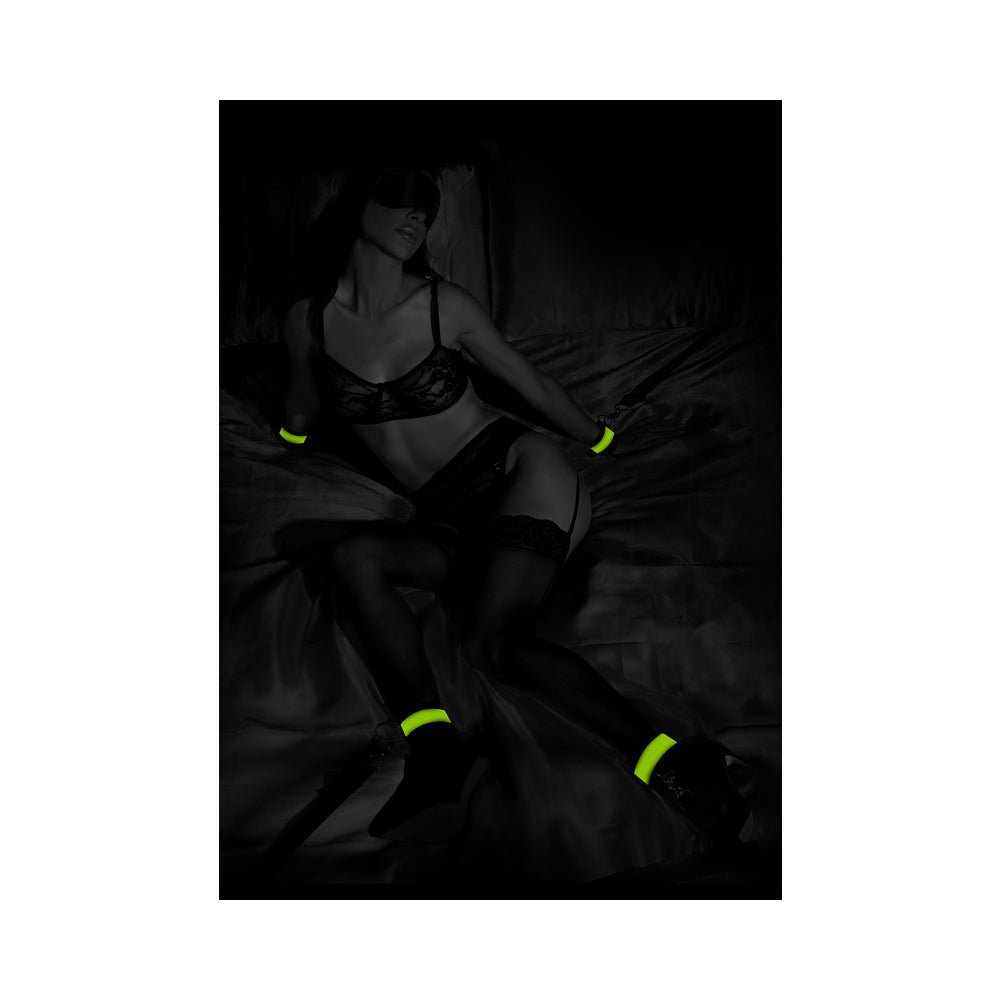Ouch! Glow in the Dark Bed Bindings Restraint Kit Neon Green - Image 4
