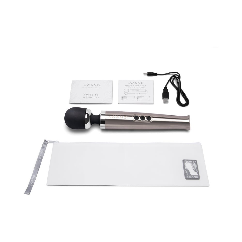 Le Wand Die Cast Rechargeable Massager Silver - Image 7