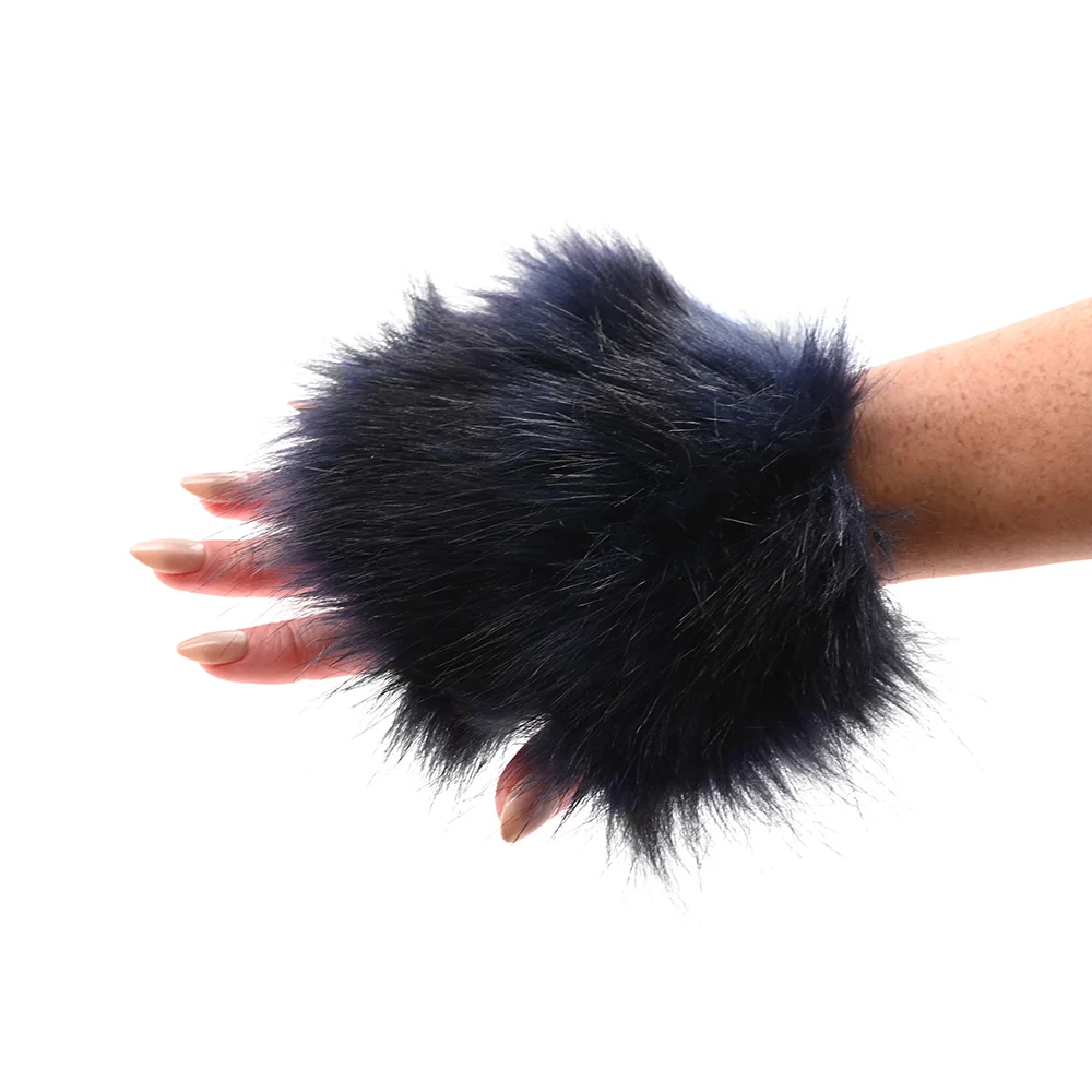 Sportsheets Sex & Mischief Cougar Spiked Sensory Glove - Image 6