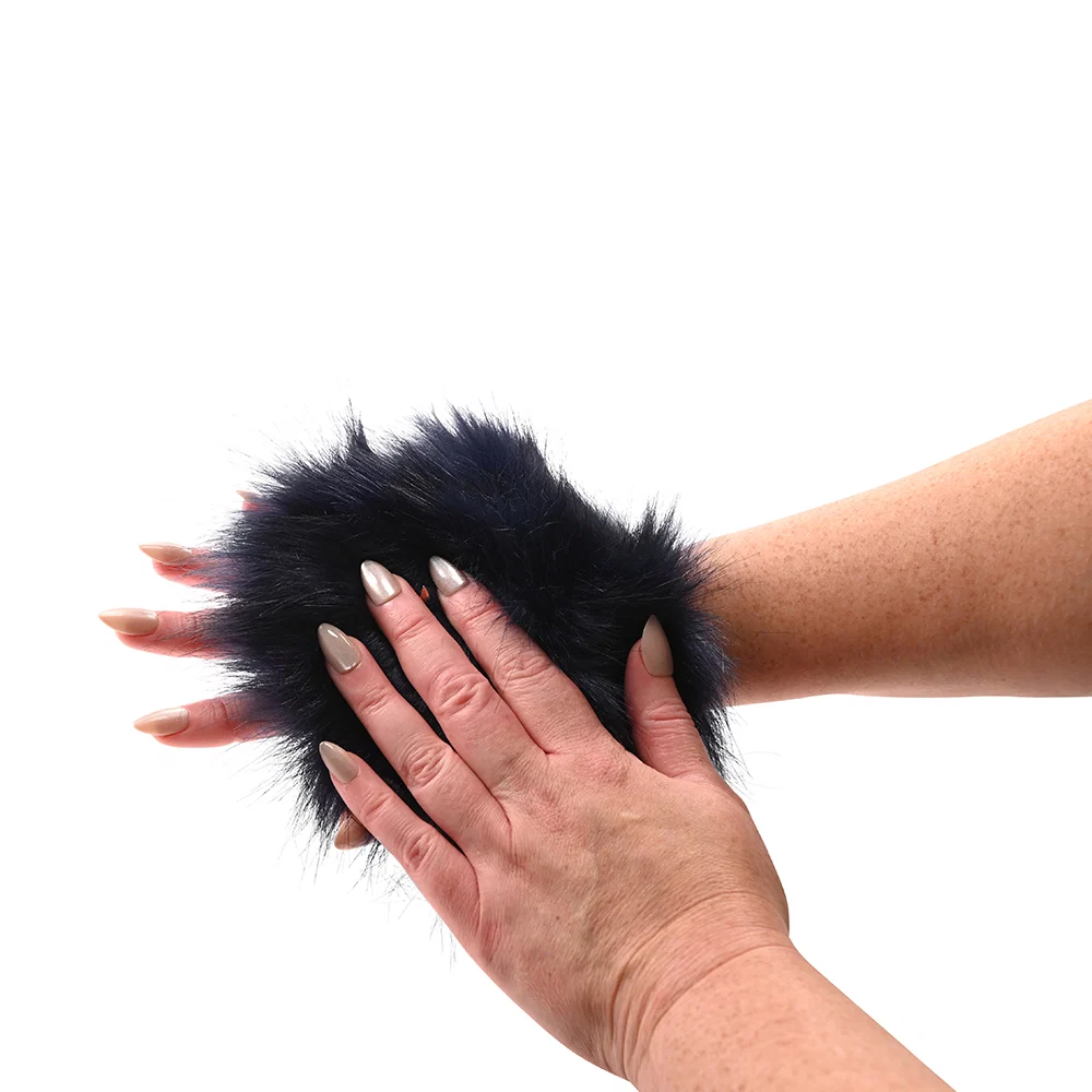 Sportsheets Sex & Mischief Cougar Spiked Sensory Glove - Image 7