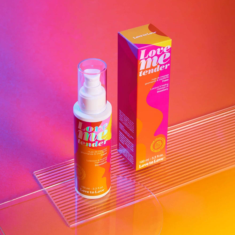 Love to Love Love Me Tender Luscious & Heating Massage Oil Strawberry 3.3 oz. - Image 2