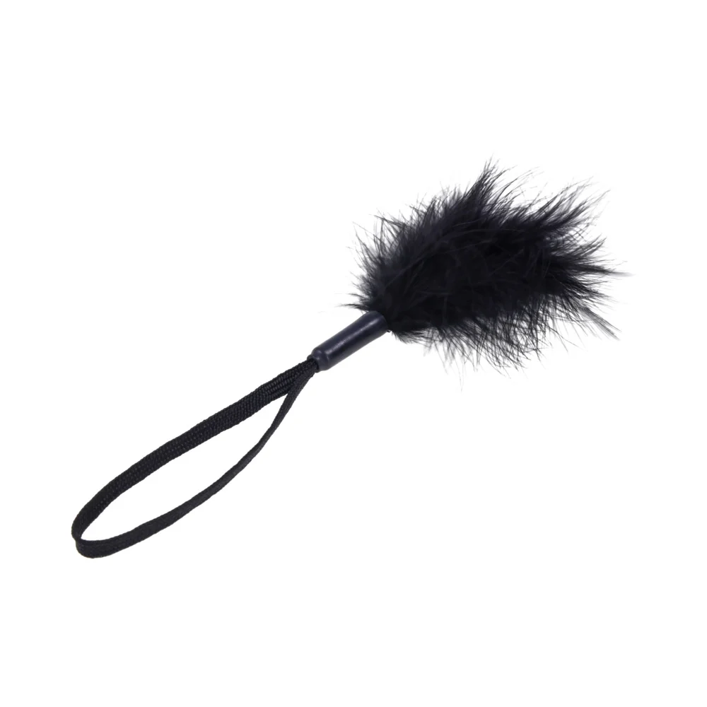 Sportsheets Sex & Mischief Peaches ''n CreaMe Wrist Feather Tickler Black - Image 5