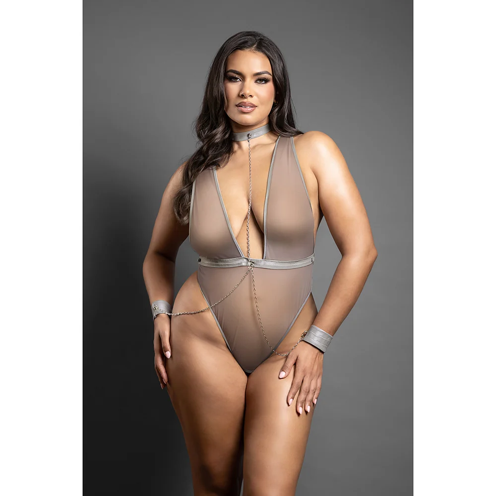 Fantasy Lingerie Domina Crotchless Plunge Teddy with Chain-Link Choker & Detachable Cuffs Gray Queen Size - Image 2